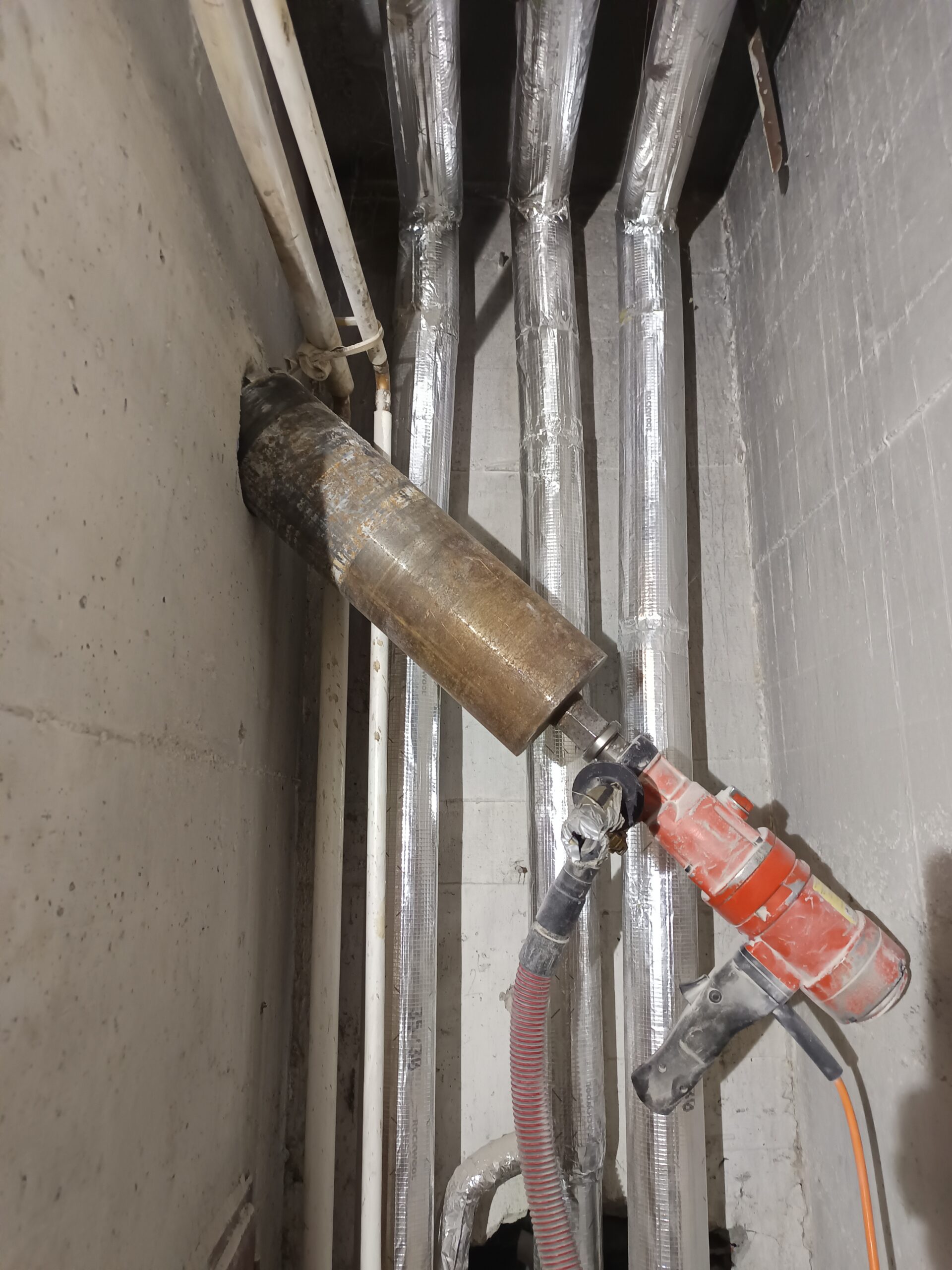 Schrägbohrung 130 mm Stahlbeton Stuttgart